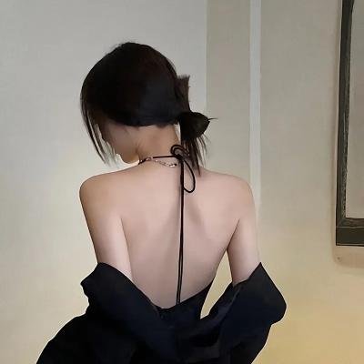 刺客娇娃:赏金女猎人 海报