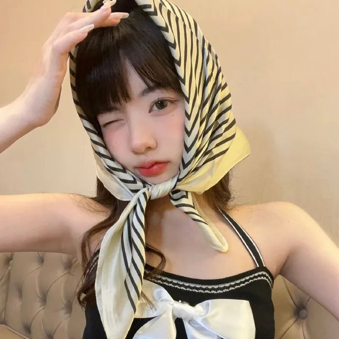 公共女人 海报